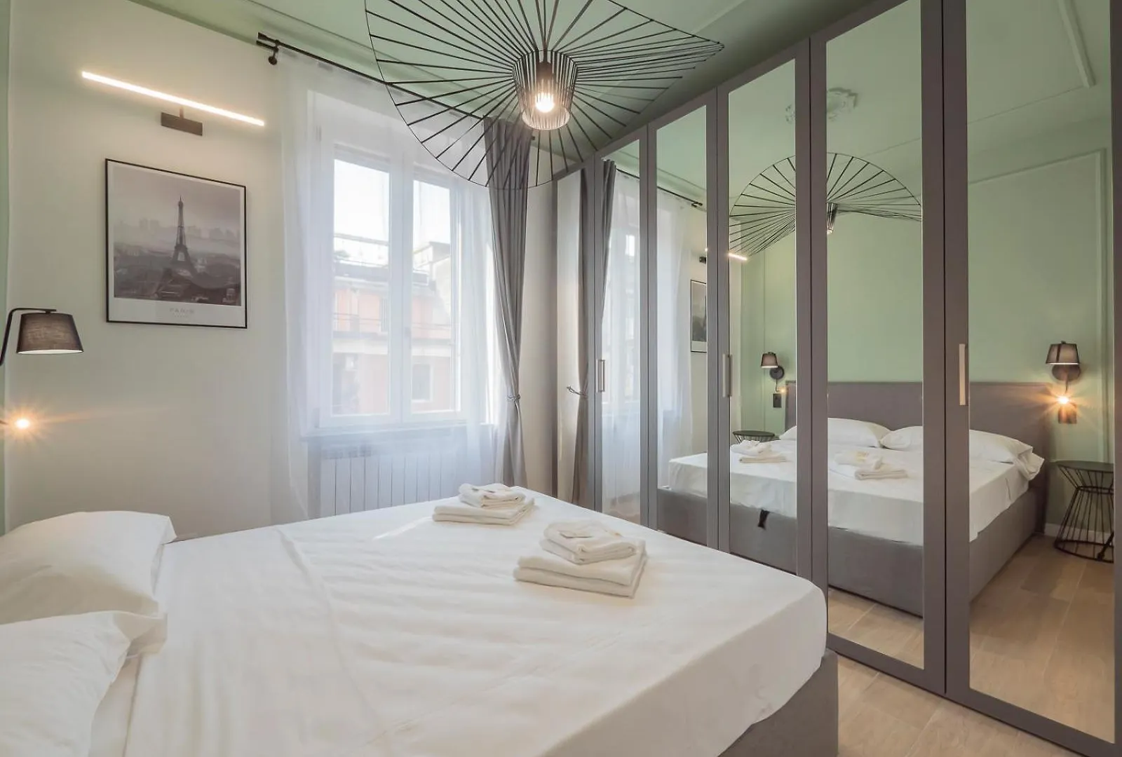 Youhosty - Modern Portello Apartment Milan